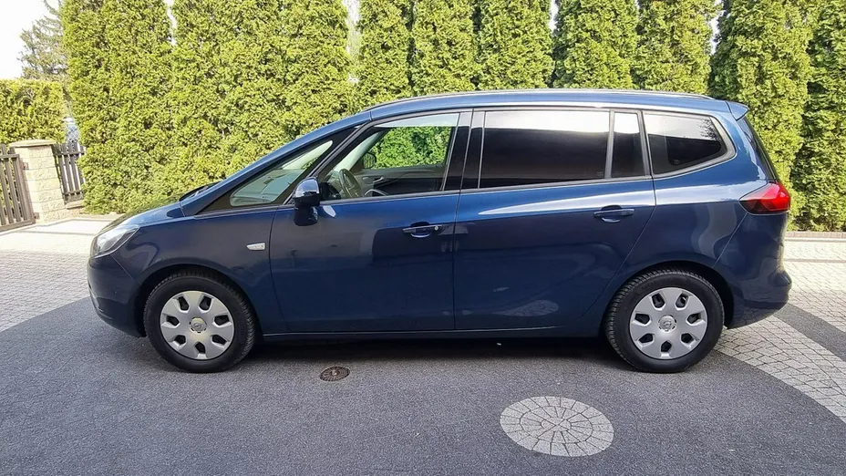 OPEL Zafira -