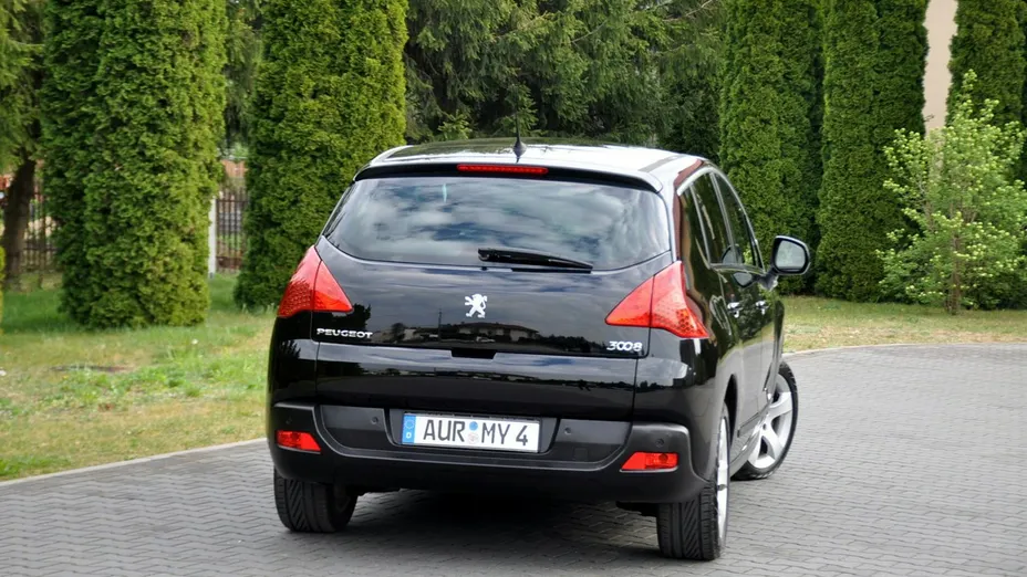 PEUGEOT 3008 -