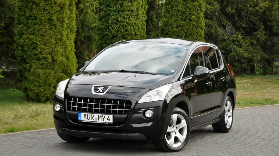 PEUGEOT 3008 -