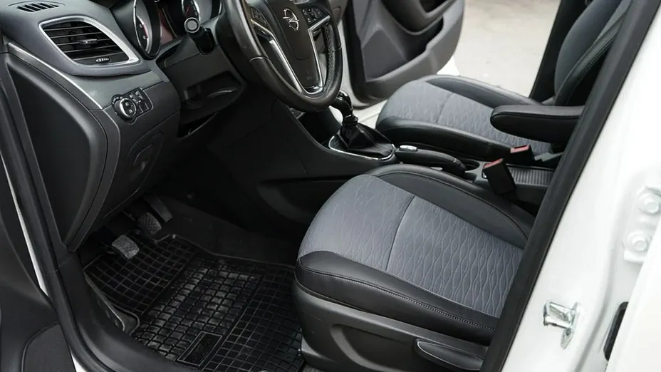 OPEL Mokka -
