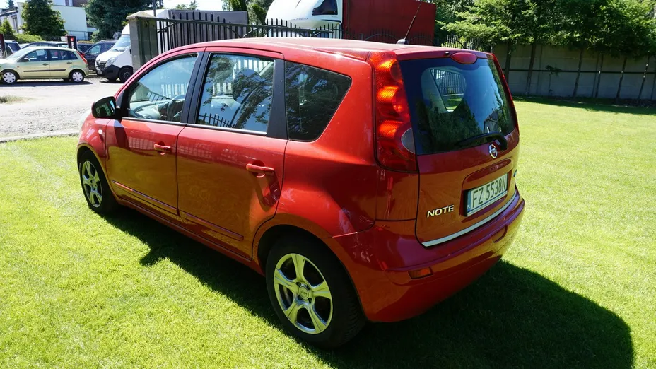 NISSAN Note -