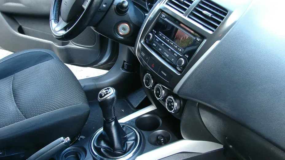 MITSUBISHI ASX -