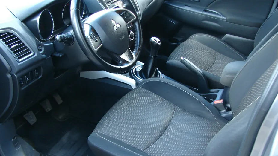 MITSUBISHI ASX -