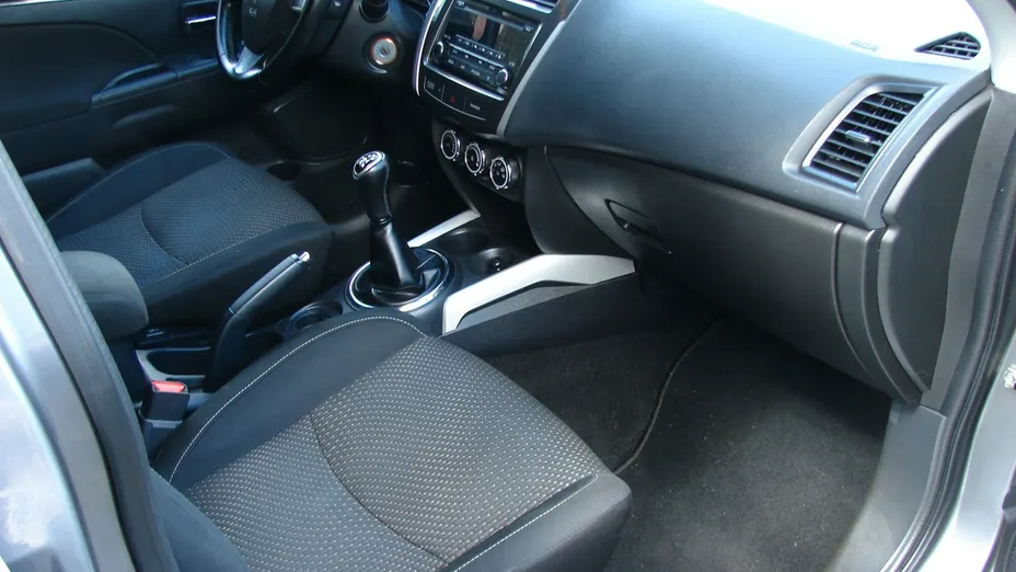 MITSUBISHI ASX -