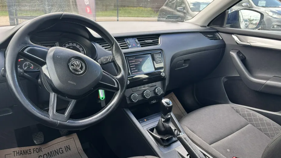 SKODA Octavia -