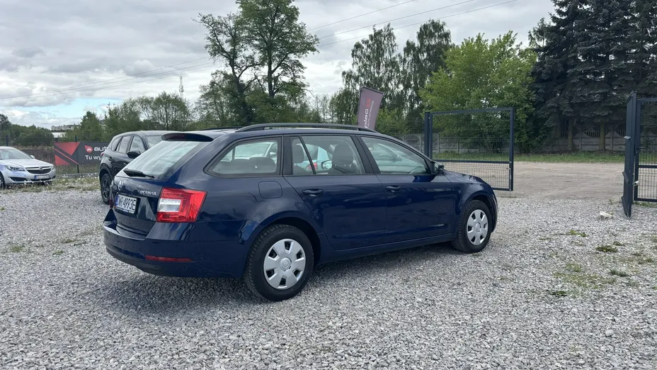 SKODA Octavia -