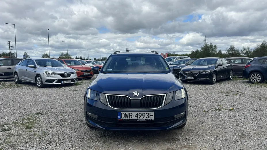 SKODA Octavia -
