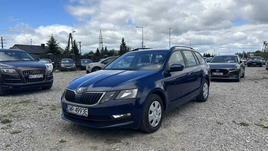 SKODA Octavia -