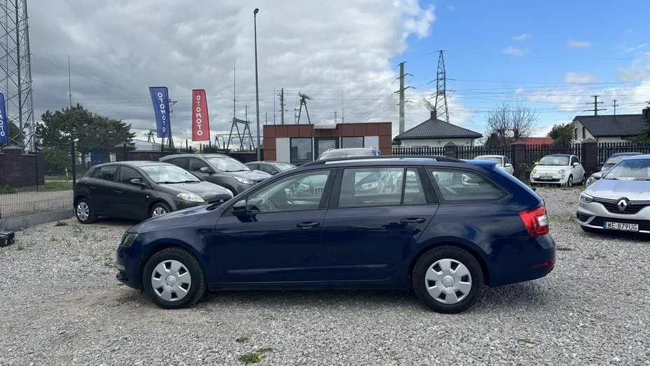 SKODA Octavia -