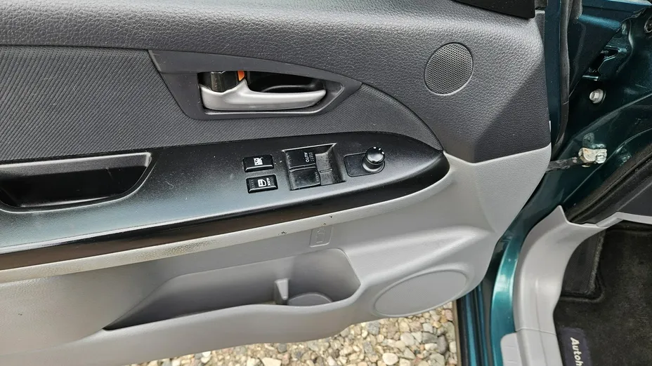SUZUKI SX4 -