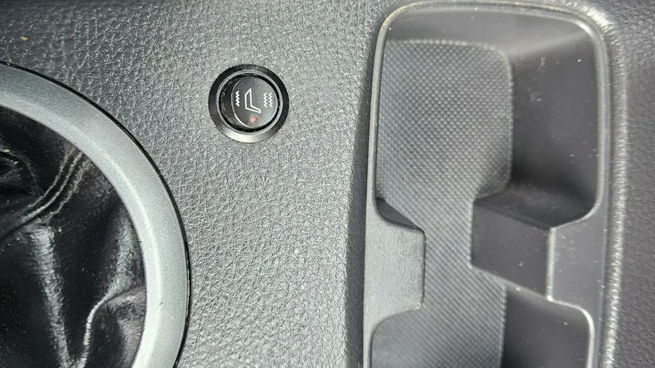 SUZUKI SX4 -
