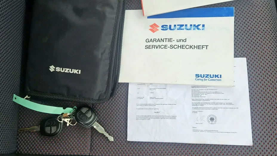 SUZUKI SX4 -
