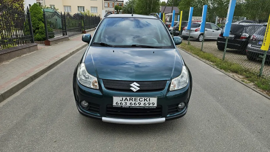 SUZUKI SX4 -