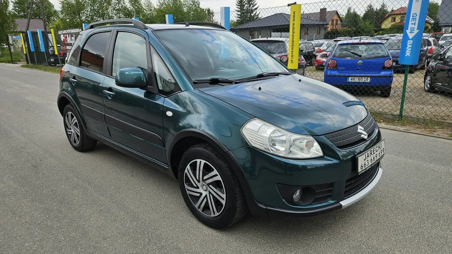 SUZUKI SX4 -