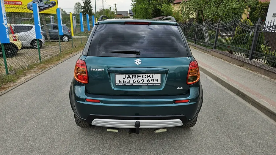 SUZUKI SX4 -