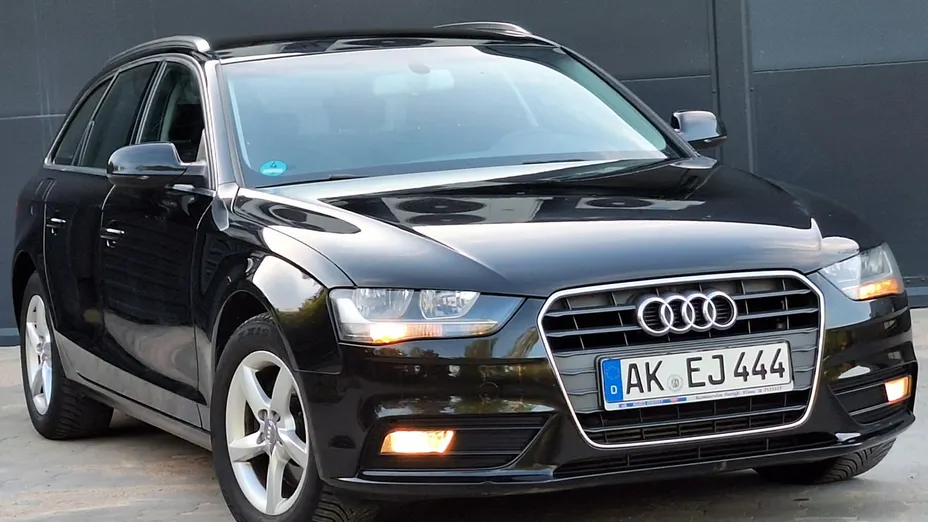 AUDI A4 -