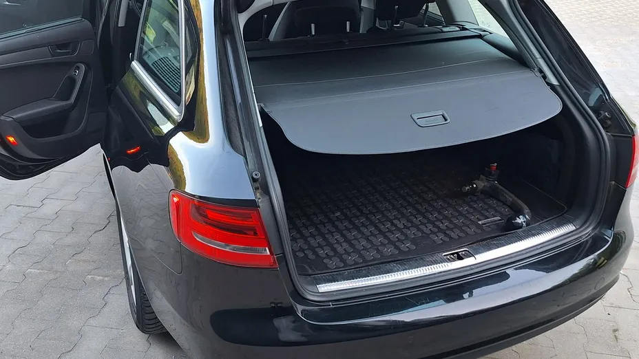 AUDI A4 -