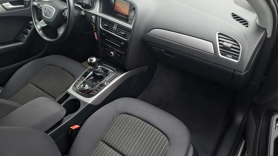 AUDI A4 -
