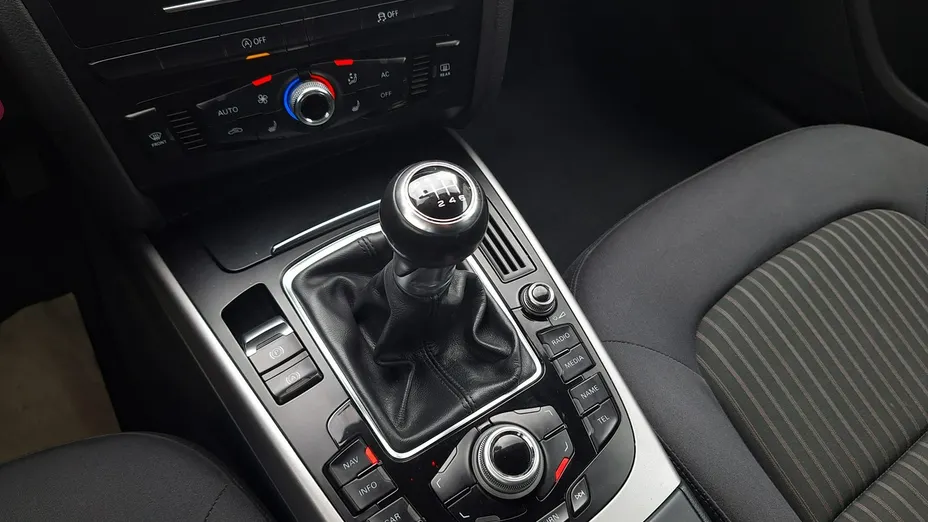 AUDI A4 -