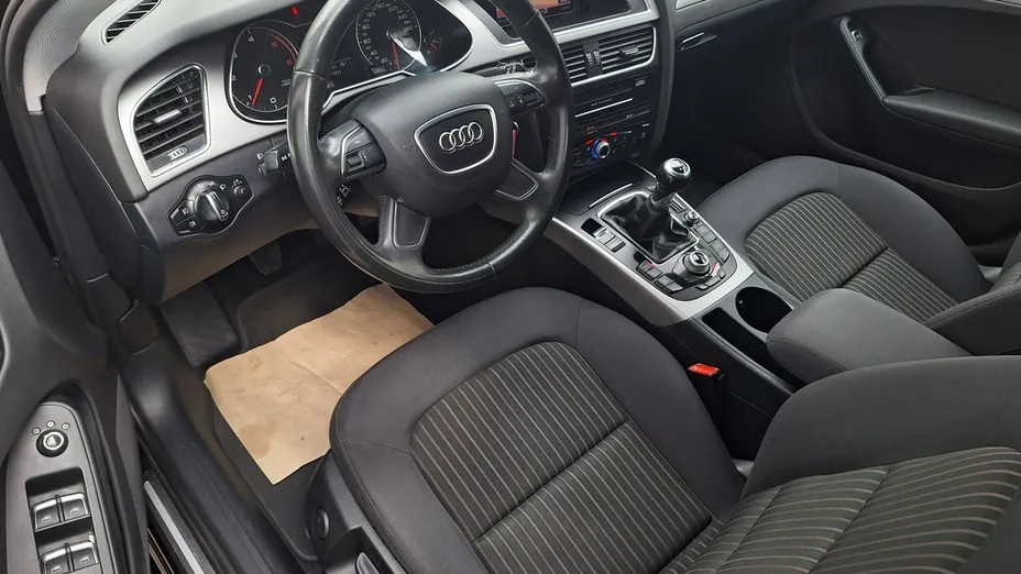 AUDI A4 -
