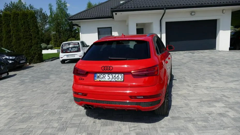 AUDI Q3 -