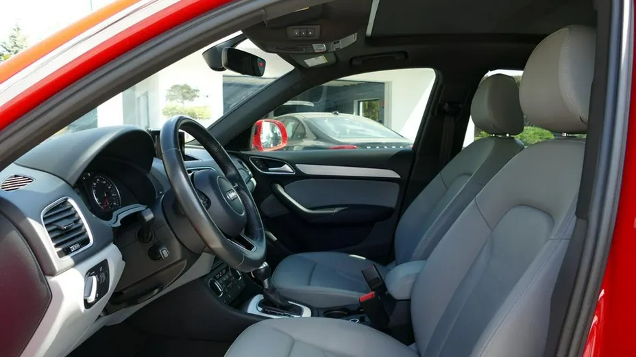 AUDI Q3 -