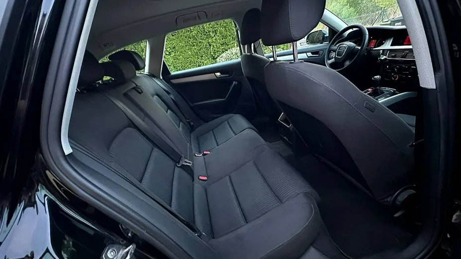 AUDI A4 -