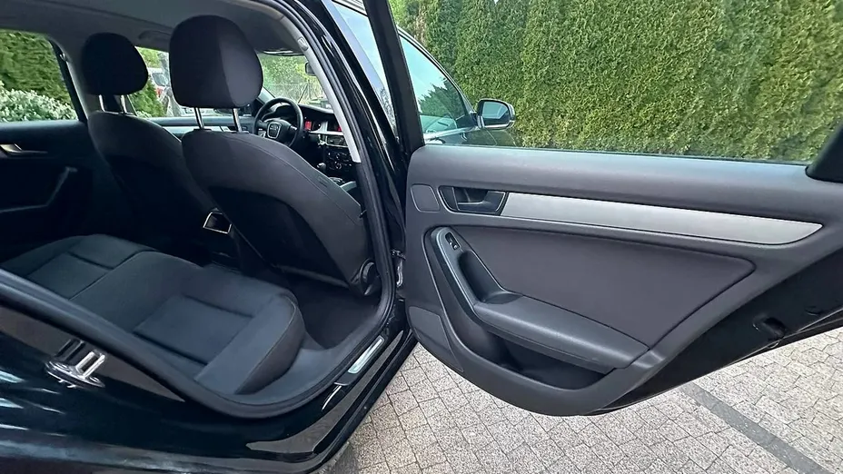 AUDI A4 -
