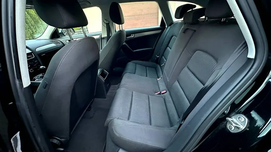 AUDI A4 -