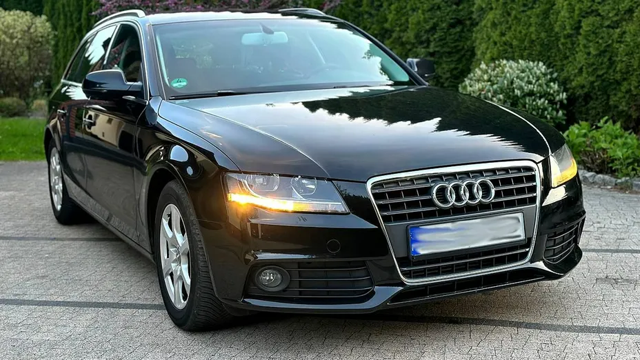 AUDI A4 -