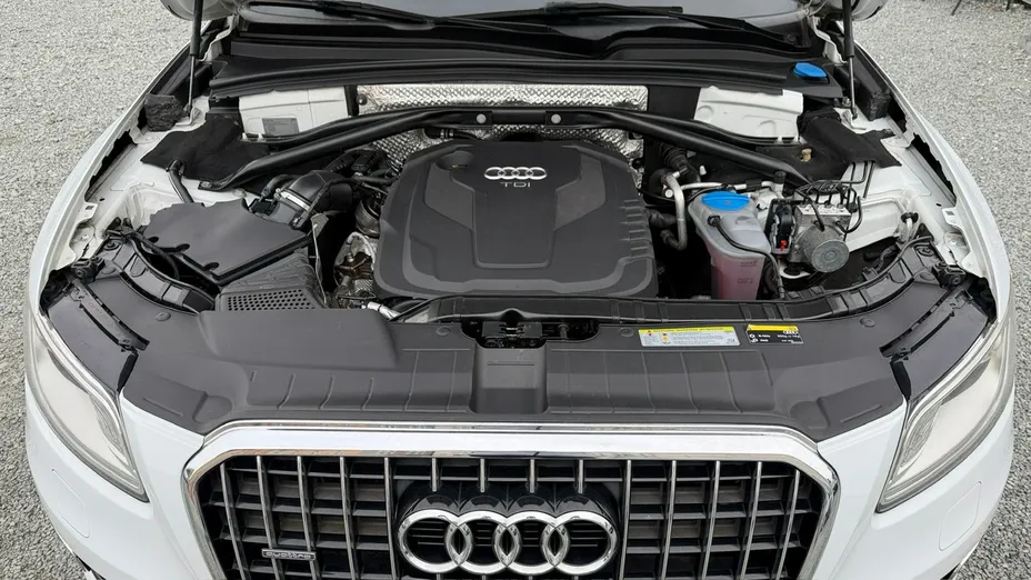 AUDI Q5 -