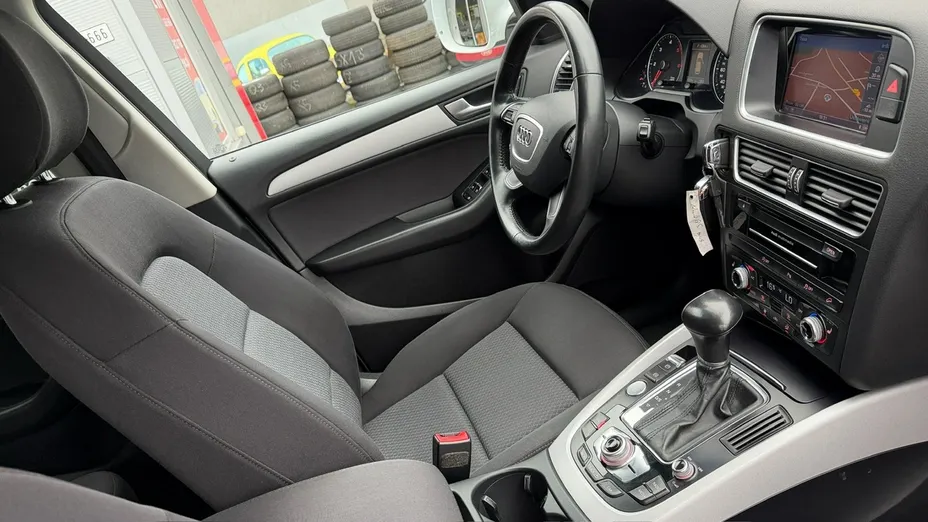 AUDI Q5 -
