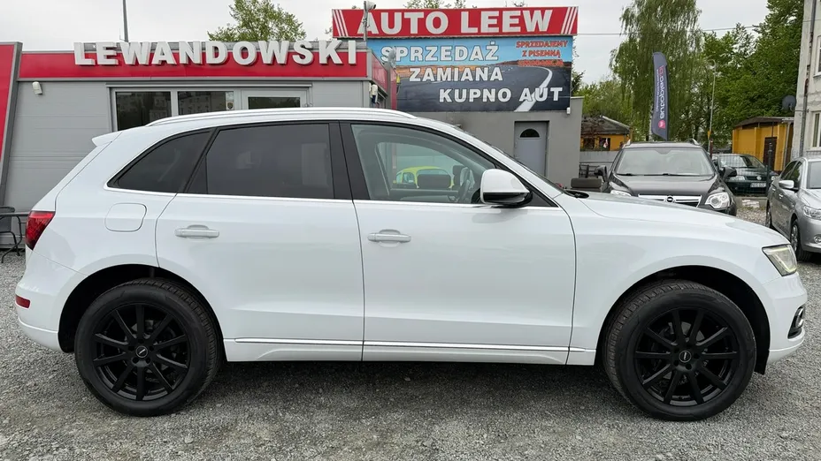 AUDI Q5 -