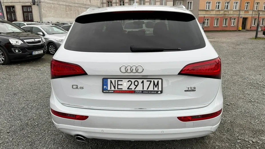AUDI Q5 -