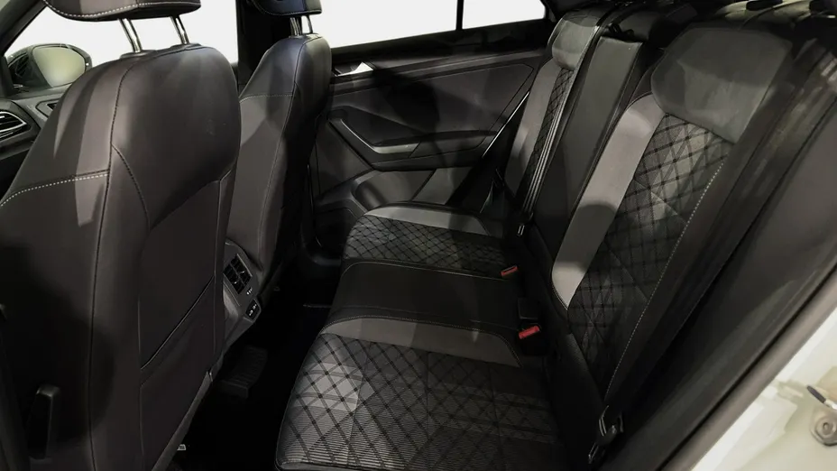 VOLKSWAGEN T-ROC -