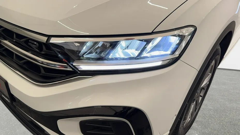 VOLKSWAGEN T-ROC -