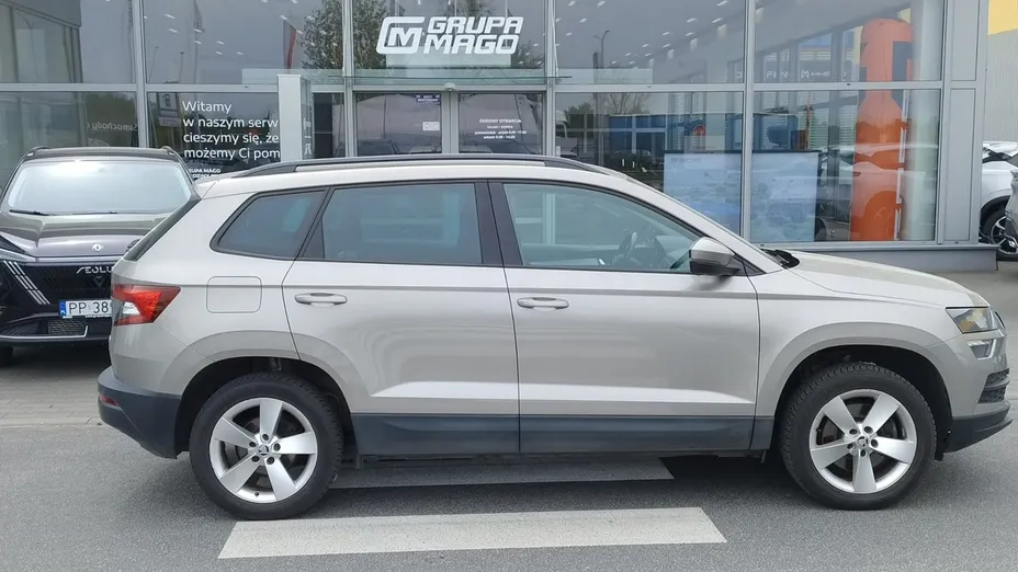 SKODA Karoq -