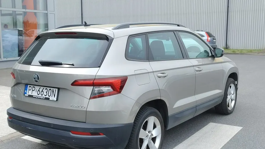 SKODA Karoq -
