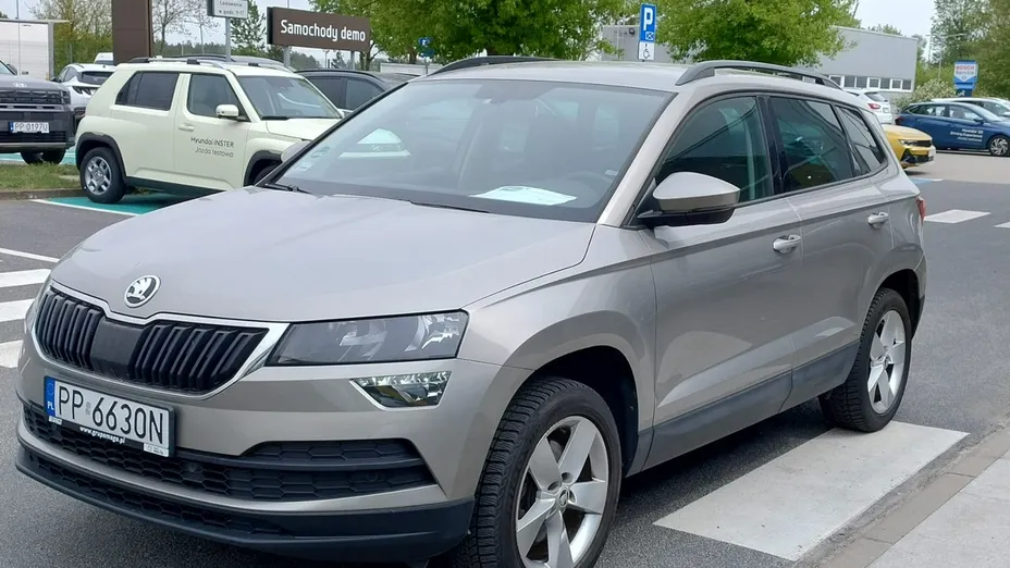 SKODA Karoq -
