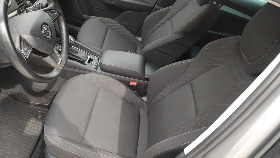 SKODA Karoq -
