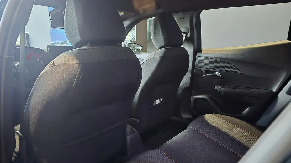 PEUGEOT 2008 -