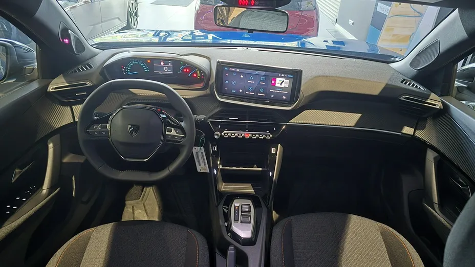 PEUGEOT 2008 -