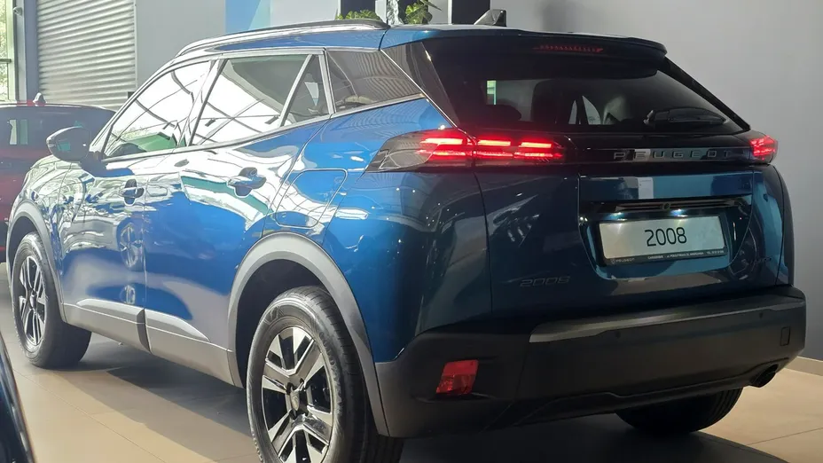 PEUGEOT 2008 -
