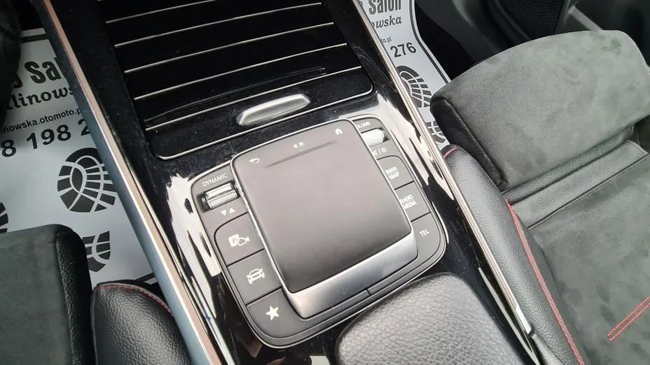 MERCEDES-BENZ GLB -