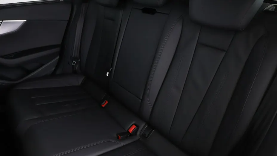 AUDI A4 -
