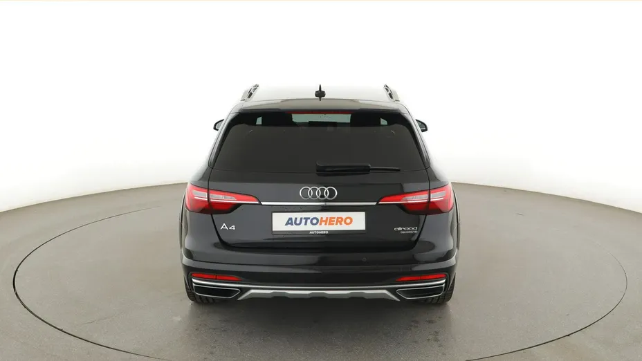 AUDI A4 -