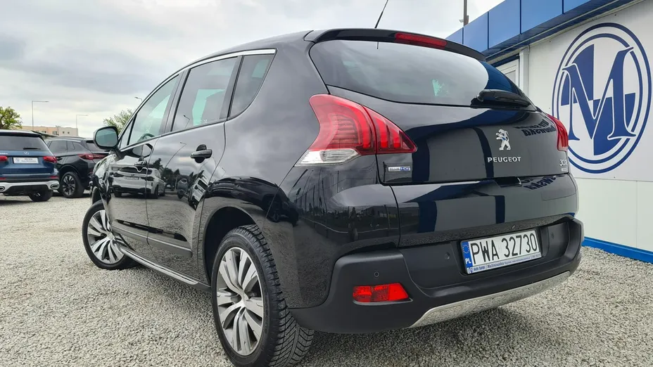 PEUGEOT 3008 -