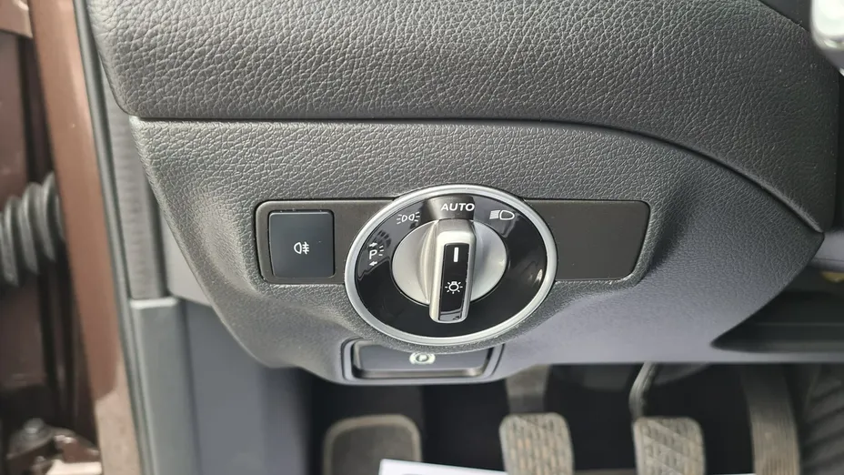 MERCEDES-BENZ GLA -