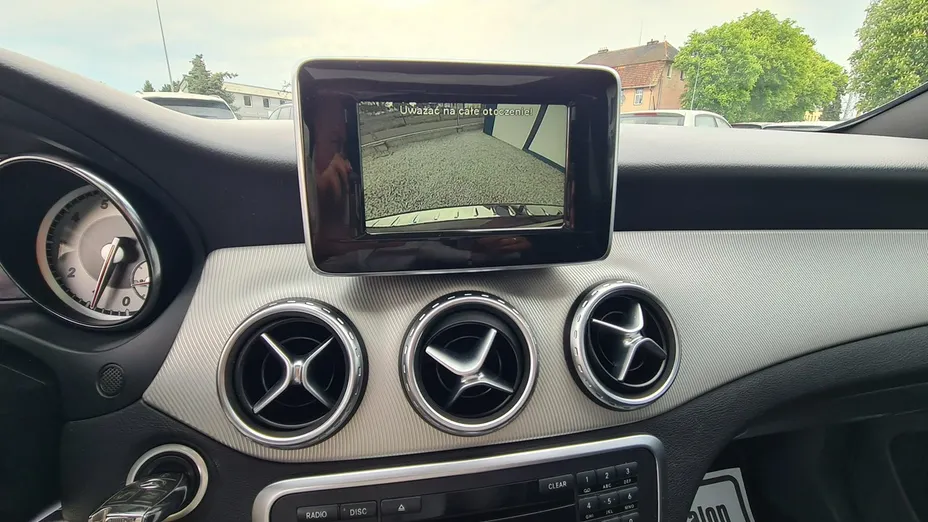 MERCEDES-BENZ GLA -