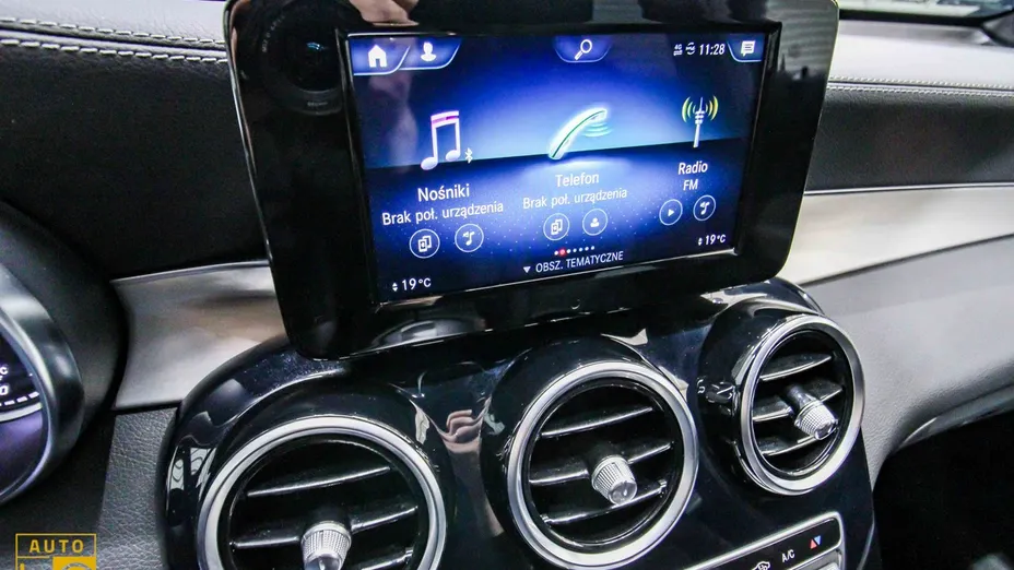 MERCEDES-BENZ GLC -